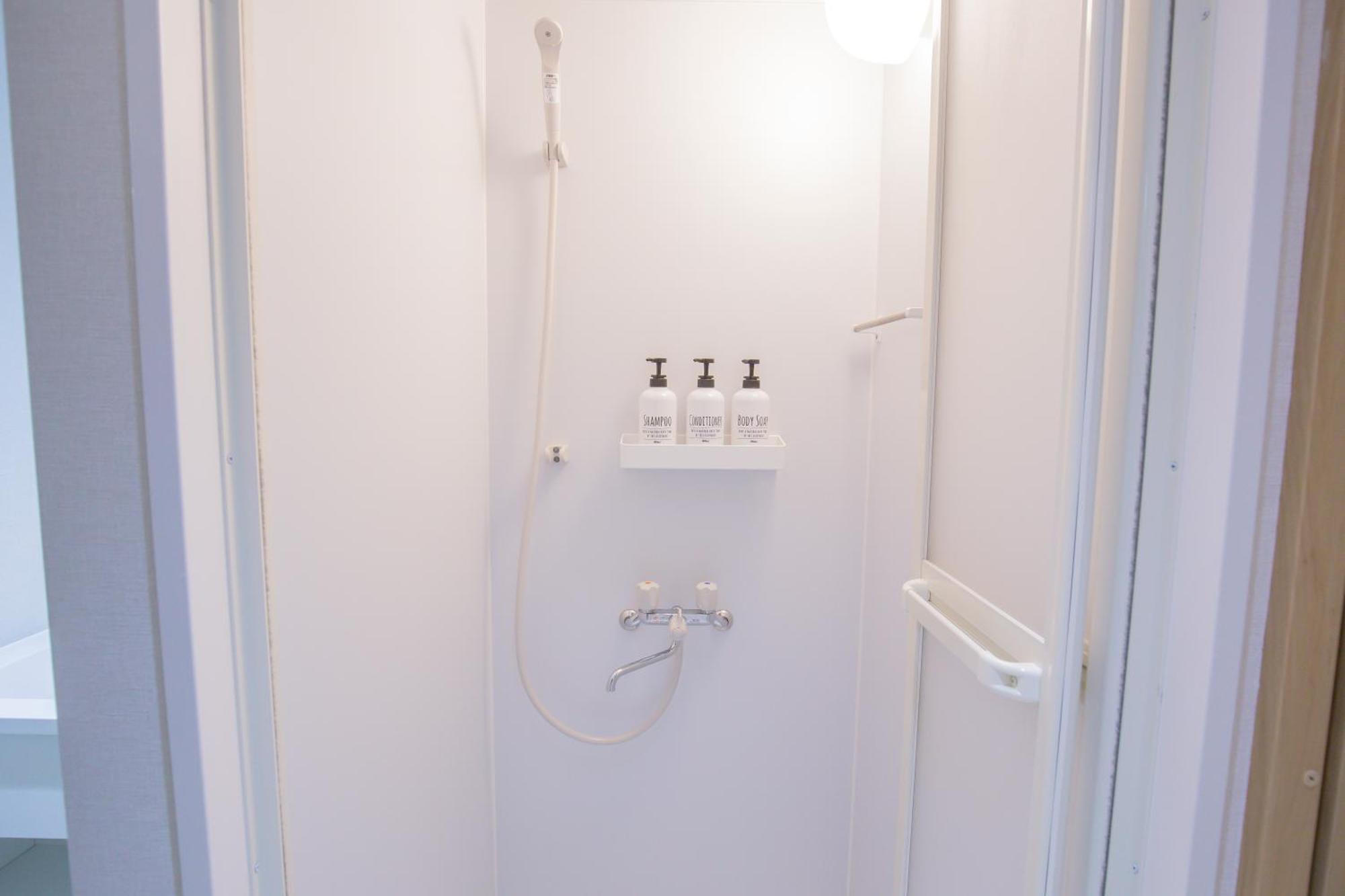 1min Walk To Higashi Shinjuku Sta 8ppl Shinjuku Gyoen丶 National Garden丶 Kabukicho丶 Shinjuku Station丶 Golden Gai丶 Metropolitan Government Building Yyoqa Apartment Präfektur Tokio